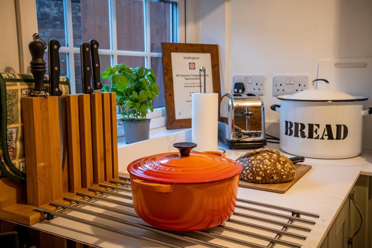 All Seasons Cottage Breaks Saxmundham Extérieur photo